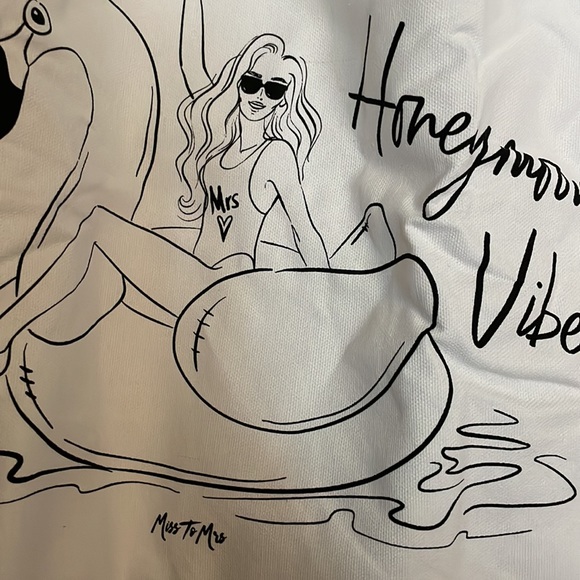 4/$25 Honeymoon vibes tote bag - Picture 2 of 8